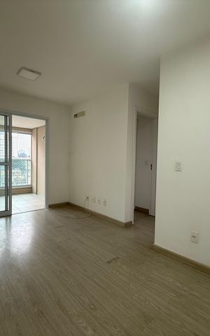Apartamento à venda com 55m², 2 quartos e 1 vaga Apartamento à venda com 55m², 2 quartos e 1 vagaSala
