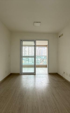 Apartamento à venda com 55m², 2 quartos e 1 vaga Apartamento à venda com 55m², 2 quartos e 1 vagaSala