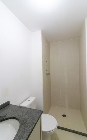 Apartamento à venda com 54m², 2 quartos e 1 vaga Apartamento à venda com 54m², 2 quartos e 1 vagaBanheiro Social