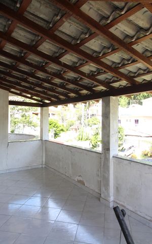 Casa de condomínio à venda com 206m², 4 quartos e 3 vagasQuarto 2 - Varanda
