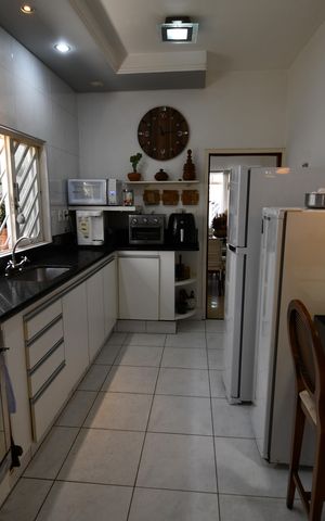 Casa à venda com 190m², 3 quartos e 2 vagasCozinha