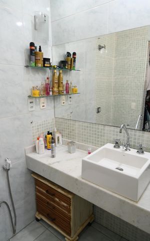 Casa à venda com 190m², 3 quartos e 2 vagasBanheiro Suíte