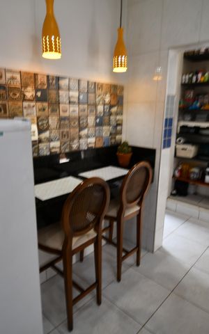Casa à venda com 190m², 3 quartos e 2 vagasCozinha