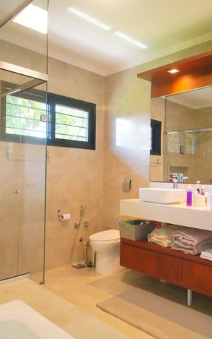 Casa à venda com 292m², 4 quartos e 4 vagasBanheiro da Suíte