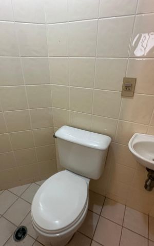 Apartamento à venda com 164m², 3 quartos e 2 vagasBanheiro de serviço