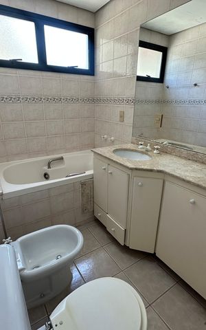 Apartamento à venda com 164m², 3 quartos e 2 vagasBanheiro da Suíte