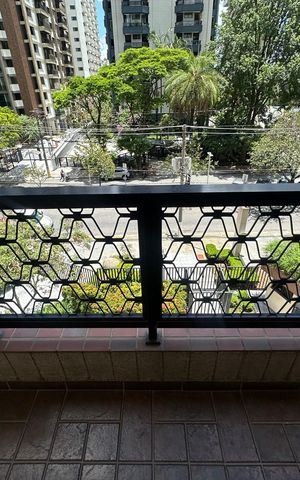 Apartamento à venda com 164m², 3 quartos e 2 vagasVaranda