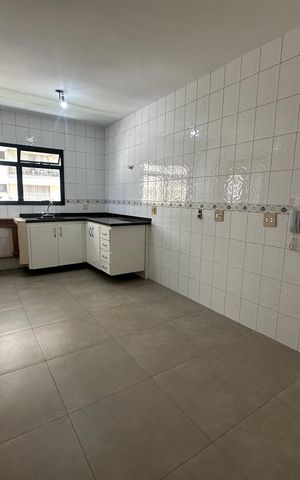 Apartamento à venda com 164m², 3 quartos e 2 vagasCozinha