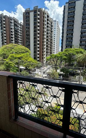 Apartamento à venda com 164m², 3 quartos e 2 vagasVaranda