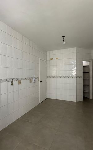 Apartamento à venda com 164m², 3 quartos e 2 vagasCozinha