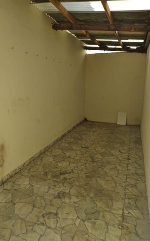 Casa à venda com 292m², 2 quartos e 2 vagas