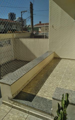 Casa à venda com 292m², 2 quartos e 2 vagas