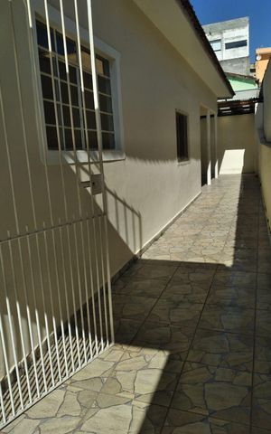 Casa à venda com 292m², 2 quartos e 2 vagas