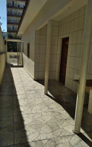 Casa à venda com 292m², 2 quartos e 2 vagas