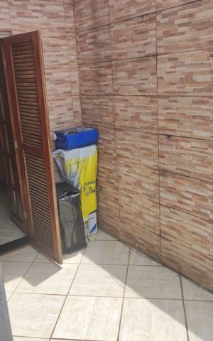 Casa à venda com 180m², 2 quartos e 1 vaga