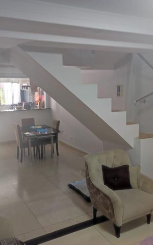 Casa à venda com 180m², 2 quartos e 1 vaga
