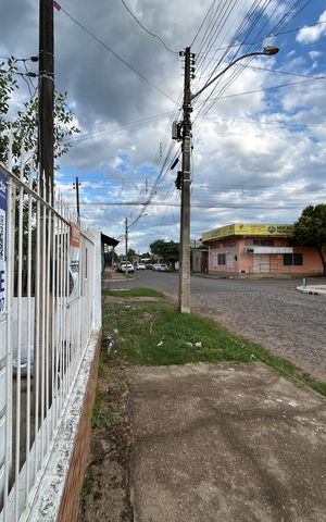 Casa para alugar com 200m², 1 quarto e 3 vagas Casa para alugar com 200m², 1 quarto e 3 vagasPlaca