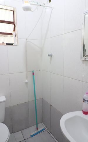 Casa à venda com 350m², 5 quartos e 3 vagasBanheiro 2