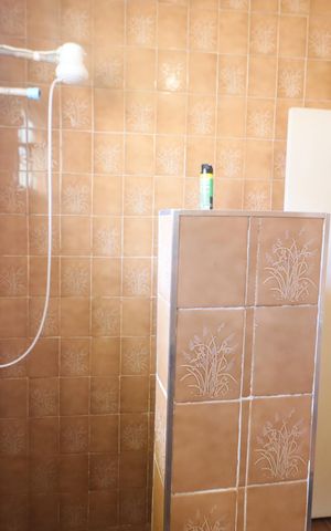 Casa à venda com 350m², 5 quartos e 3 vagasBanheiro