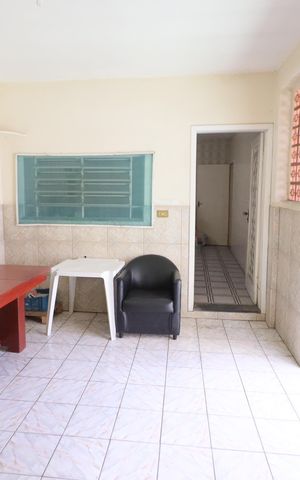 Casa à venda com 350m², 5 quartos e 3 vagasÁrea de Serviço