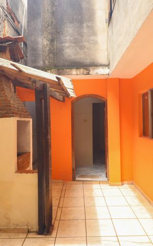 Casa para alugar com 90m², 2 quartos e sem vaga Casa para alugar com 90m², 2 quartos e sem vagaChurrasqueira / Quintal