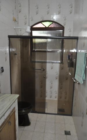 Casa à venda com 326m², 6 quartos e 3 vagasBanheiro Social
