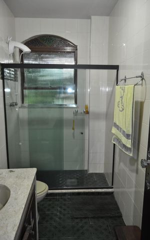 Casa à venda com 326m², 6 quartos e 3 vagasBanheiro Social 2