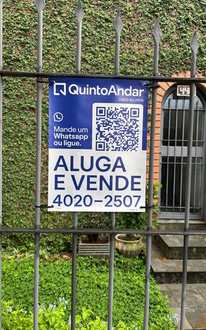 Casa à venda com 326m², 6 quartos e 3 vagas Casa à venda com 326m², 6 quartos e 3 vagasPlaquinha