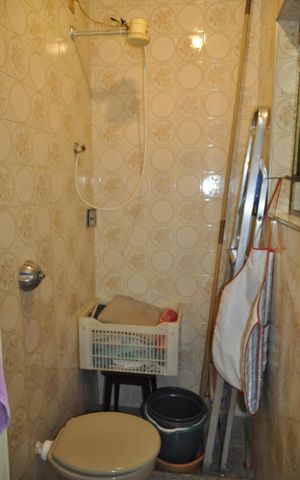 Casa à venda com 326m², 6 quartos e 3 vagasBanheiro de Serviço