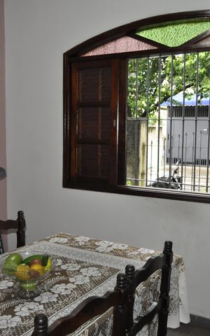 Casa à venda com 326m², 6 quartos e 3 vagasSala