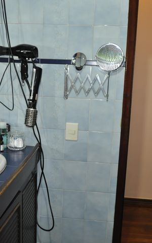 Casa à venda com 326m², 6 quartos e 3 vagasBanheiro Suíte 