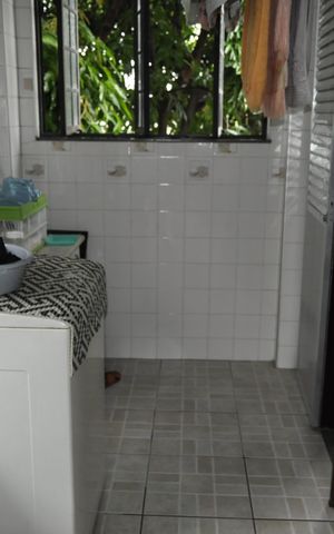 Casa à venda com 326m², 6 quartos e 3 vagasÁrea de Serviço 2