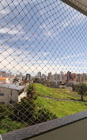 Apartamento para alugar com 52m², 2 quartos e 1 vagaSacada