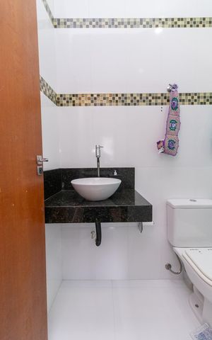 Casa para alugar com 100m², 3 quartos e 3 vagasBanheiro da Suíte