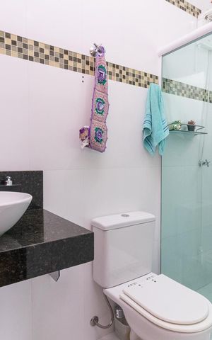 Casa para alugar com 100m², 3 quartos e 3 vagasBanheiro da Suíte