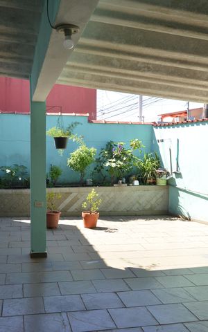 Casa à venda com 290m², 3 quartos e 3 vagasGaragem