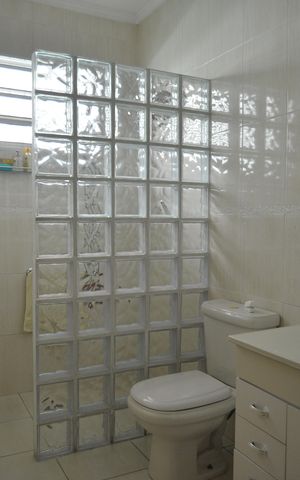 Casa à venda com 290m², 3 quartos e 3 vagasBanheiro da Suíte 2