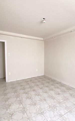 Casa à venda com 300m², 2 quartos e 1 vaga