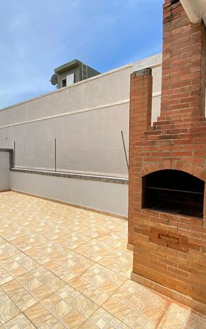 Casa à venda com 300m², 2 quartos e 1 vaga