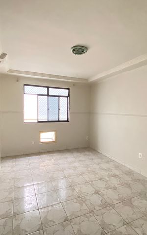 Casa à venda com 300m², 2 quartos e 1 vaga