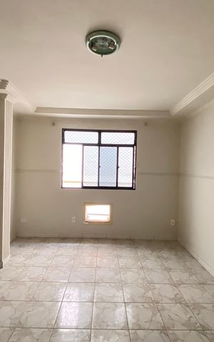Casa à venda com 300m², 2 quartos e 1 vaga