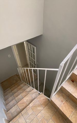 Casa à venda com 300m², 2 quartos e 1 vaga