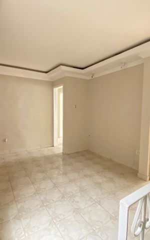 Casa à venda com 300m², 2 quartos e 1 vaga