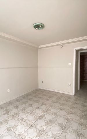 Casa à venda com 300m², 2 quartos e 1 vaga