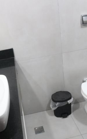 Casa à venda com 275m², 3 quartos e 2 vagasBanheiro da Suíte