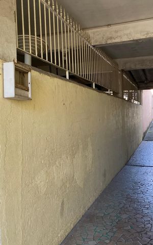 Casa para alugar com 50m², 2 quartos e sem vaga Casa para alugar com 50m², 2 quartos e sem vagaÁrea externa