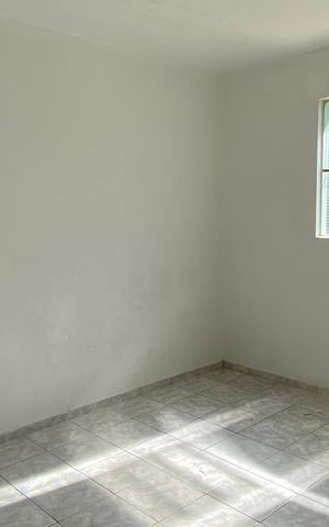 Casa para alugar com 50m², 2 quartos e sem vaga Casa para alugar com 50m², 2 quartos e sem vagaQuarto 1