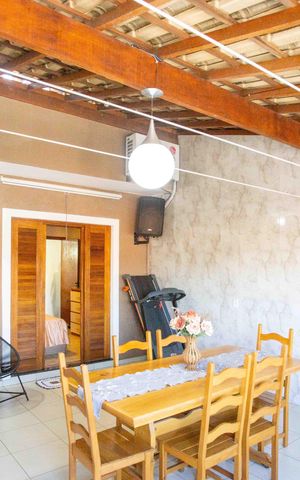 Casa à venda com 200m², 3 quartos e 4 vagasVaranda gourmet
