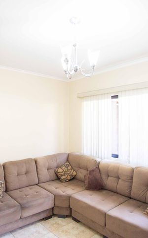 Casa à venda com 200m², 3 quartos e 4 vagasSala de TV