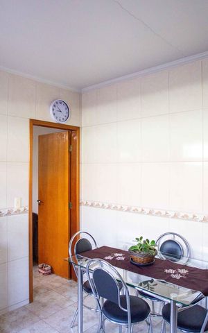 Casa à venda com 200m², 3 quartos e 4 vagasCozinha